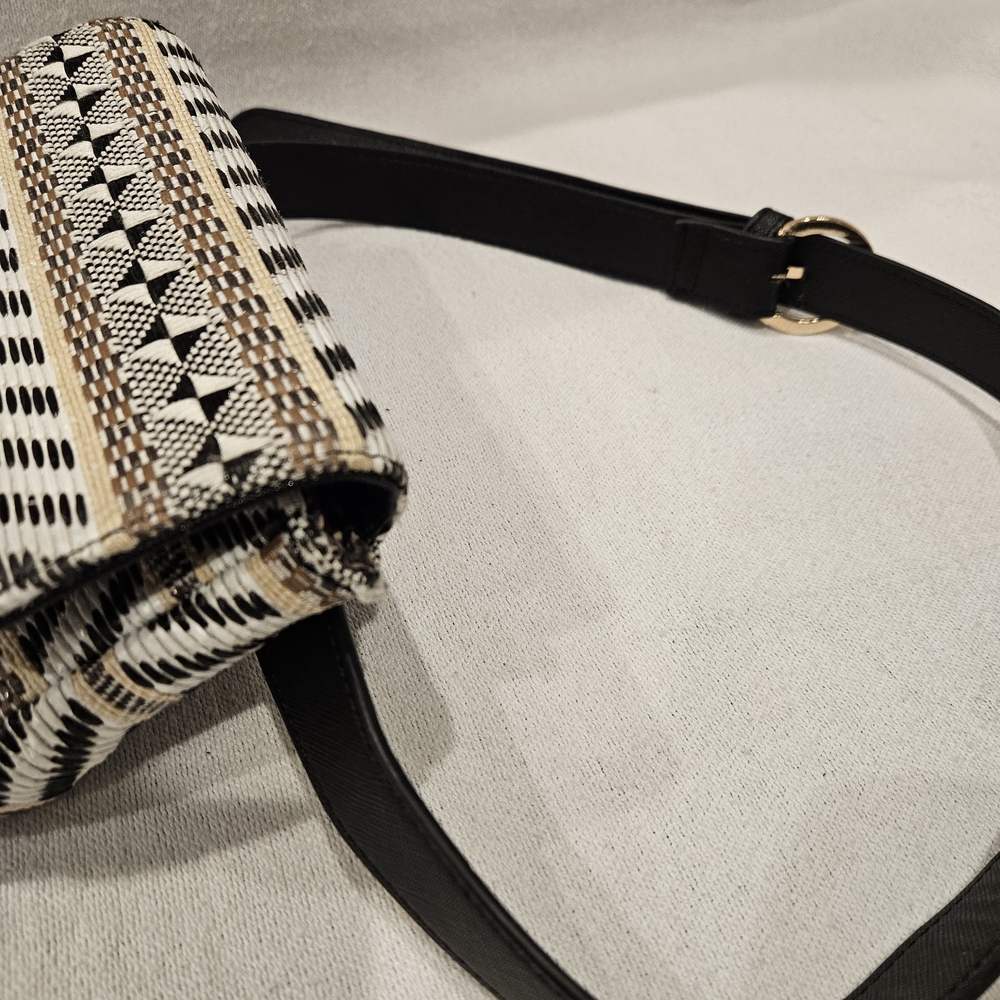 Geometric Belt Purse Waist Stylish Black White Pattern Zip Buckle Adjustable - Picture 5 of 7
